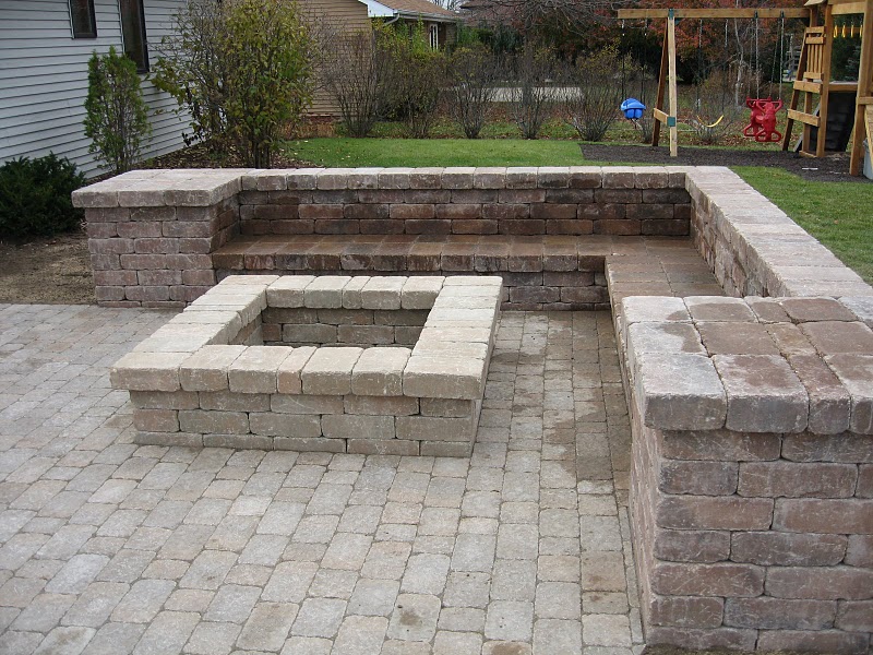 From sitting benches to fire pits, Weston Wall will improve any landscape. - Bob's Grading Muskego